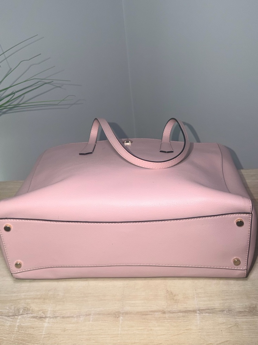 KATE SPADE (AUTHENTIC) Pink Structured Tote Handbag - Classic Everyday Carry - Picture 4 of 6
